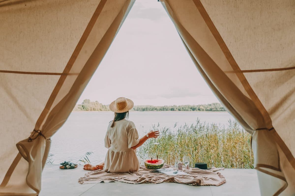 Pros and Cons of Canvas Tents