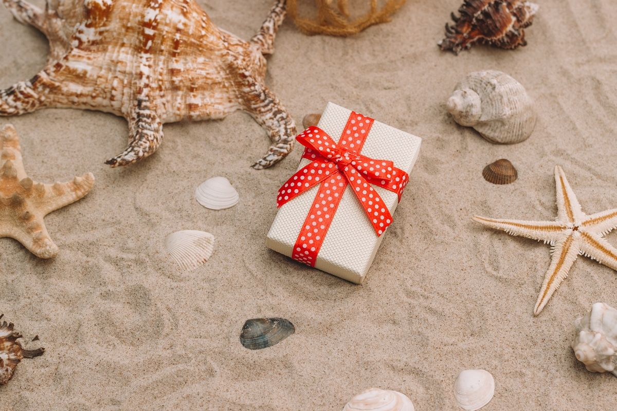 40 Best Gifts For Beach Lovers 2022 Edition