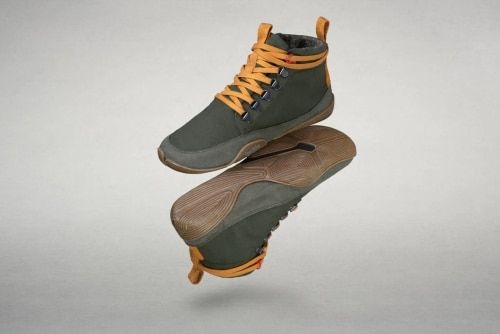 Product image for the Yew Wildling Shoes in dark grey.