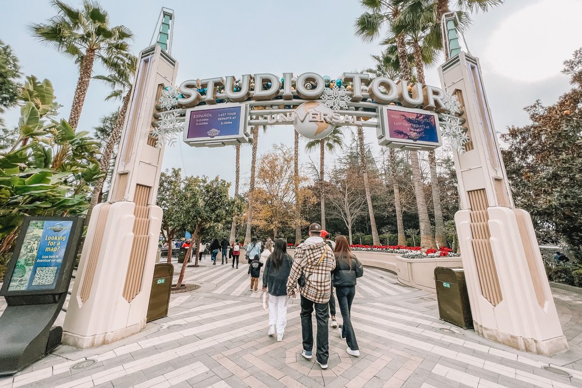 Closest Major Airports to Universal Studios Hollywood