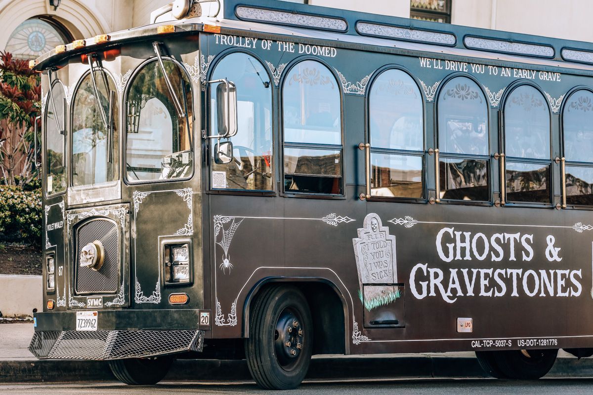 Old Town Trolley Ghost and Gravestone Tours