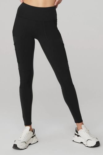Product image for the Alo Cargo Leggings in black.