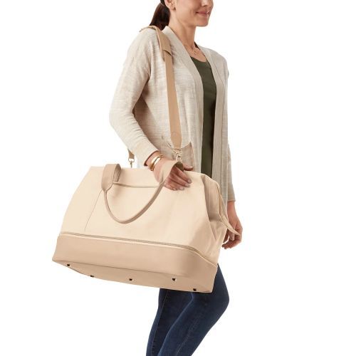 Product image for the Sam's Club Member's Mark Weekender Travel bag in beige.